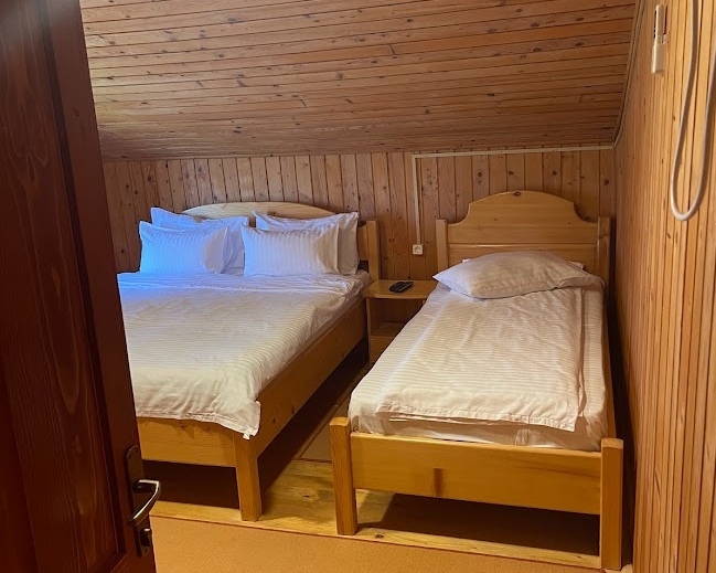 Cameră triplă Cameră triplă