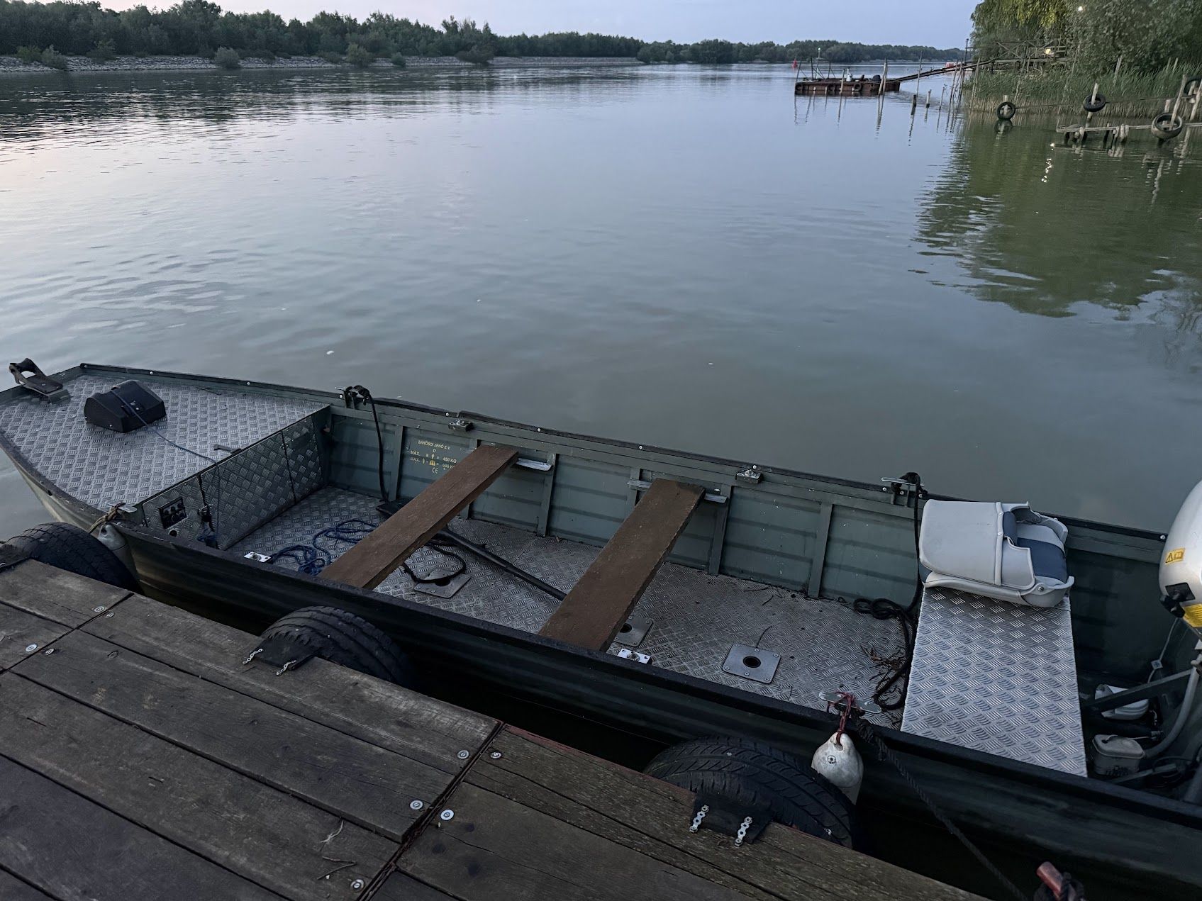 Ponton privat la apă