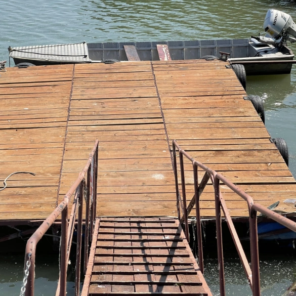 Plimbări cu barca la Pensiunea Pagaya