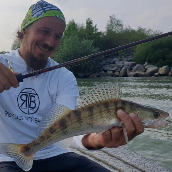 Pescuit la Pensiunea Pagaya