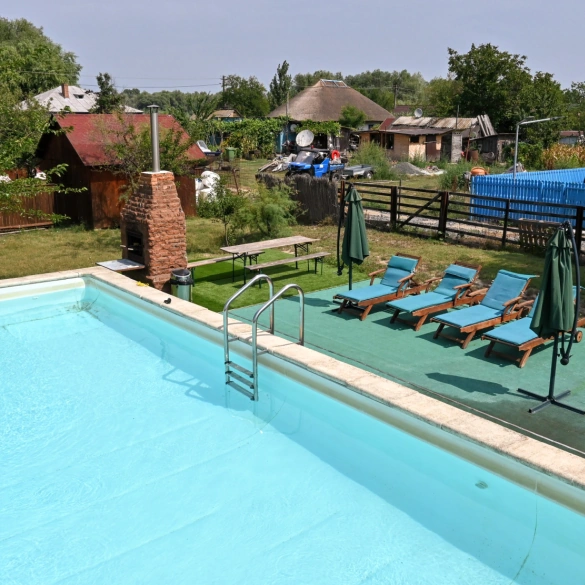 Piscina de la Pensiunea Pagaya